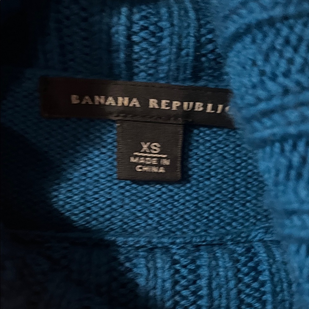 💁‍♀️WOMENS Banana Republic Teal Turtleneck Sweater with Button Cuffs - Picture 2 of 8
